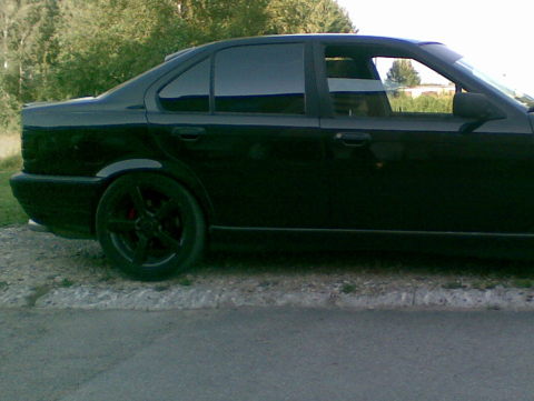 BMW 325 smukulitis, kaut kas savadaks