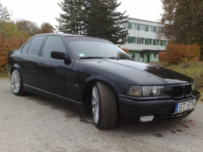BMW 325 smukulitis, 1991