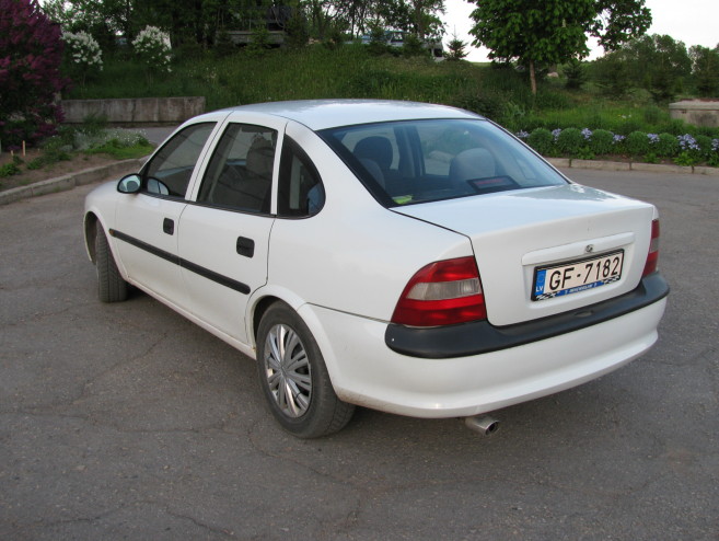 Opel Vectra 2.0, 1998