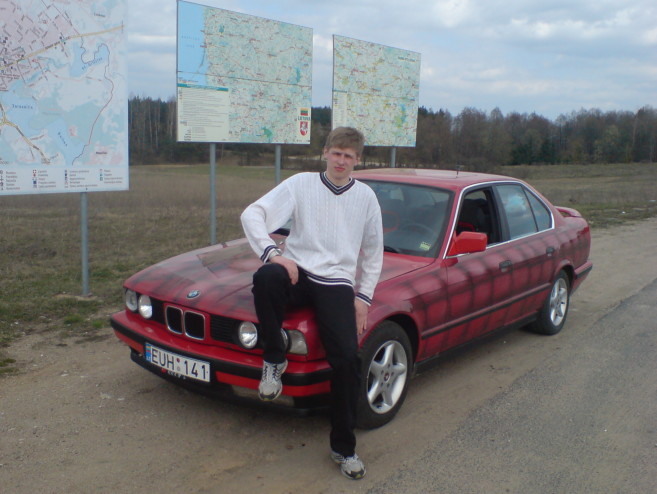BMW 525 i sedan, 1988