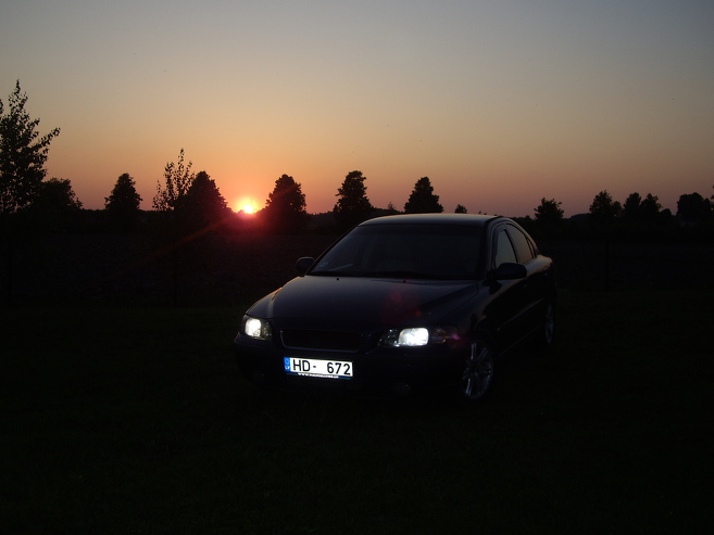 Volvo S60 zila bulta, 2001