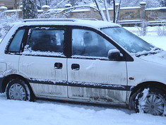 Mitsubishi Space Runner Kosmoss, 1993