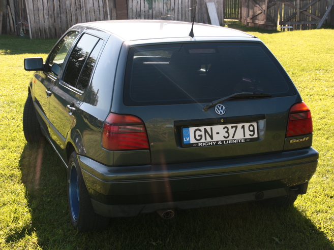 VW Golf , 1996