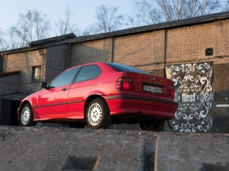BMW Maziņā - sarkanā , 1995