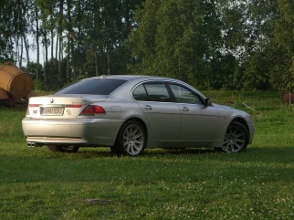 BMW  , 2003