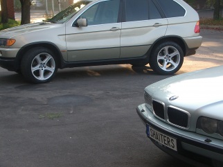 BMW  , 2001