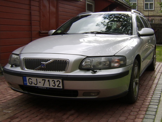 Volvo V70 D5, 2002