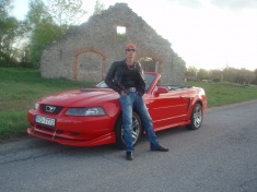 Ford Mustang Convertible, 2000