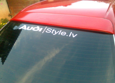 Audi , Šķūnings + Uzlīmes