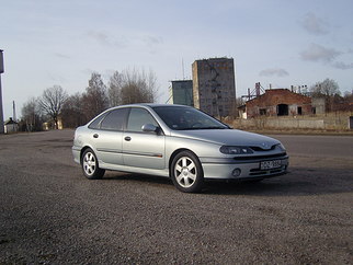 Renault  , 2000