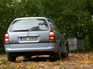 Opel Caravan , 1998