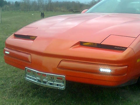 Pontiac Firebird , LED dienas gaitas lampas