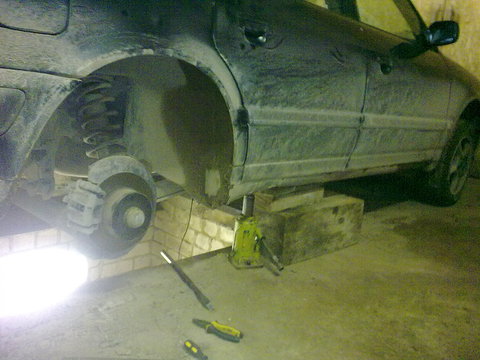 Audi C4, Rokas bremze