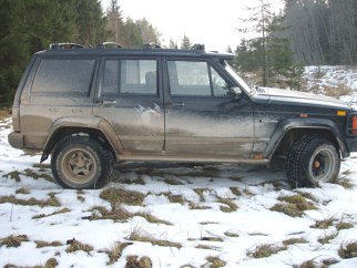 Jeep melnais nezvērs , 1995