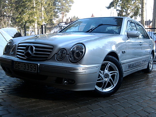 Mercedes-Benz  , 2000