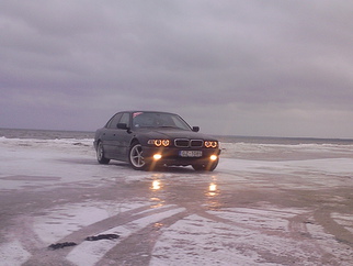 BMW  , 2000