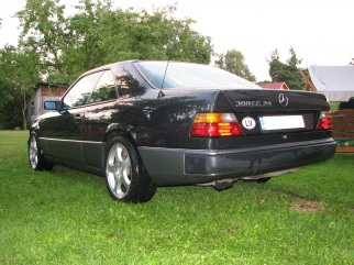 Mercedes-Benz CE , 1990