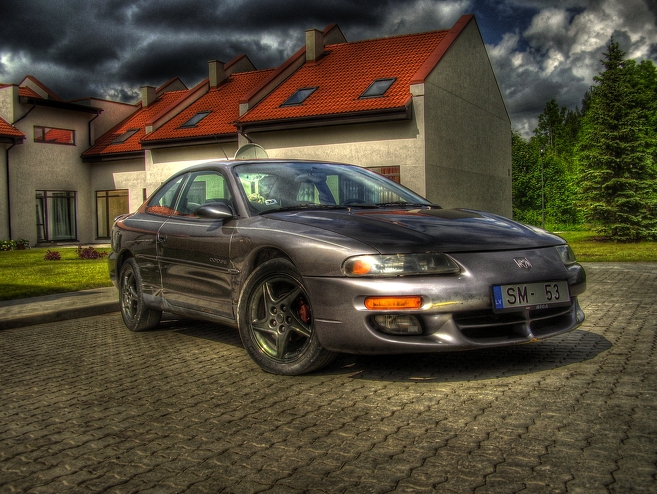 Dodge Avenger ES         V6, 1996