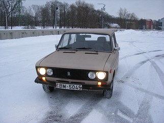 VAZ ar 1.5L dzinēju , 1983