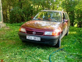 Opel Caravan , 1993