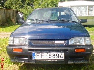 Mazda 323 universāls , 1993