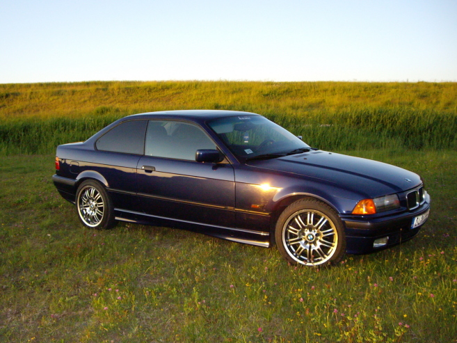 BMW 320 vanos, 1994