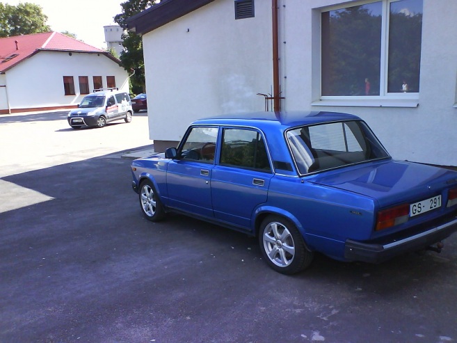 VAZ 2170 , 1995