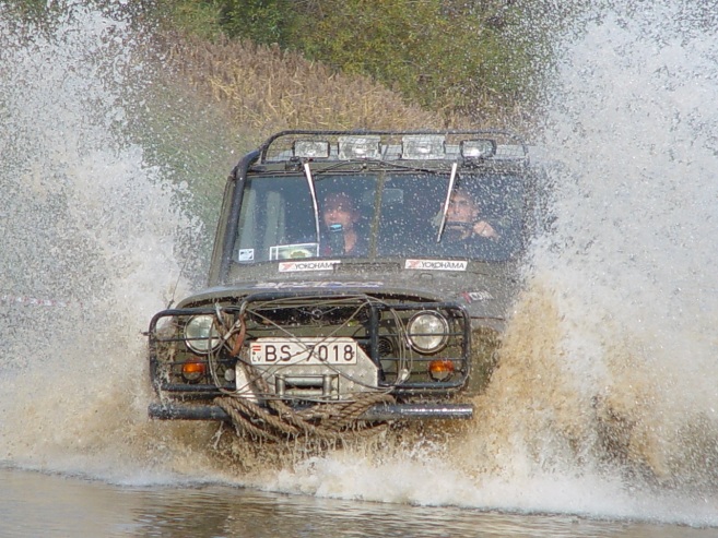 UAZ  3152 Bezceļa karalis, 1991