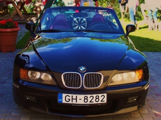 BMW  , 1997