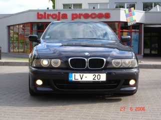 BMW M , 2002
