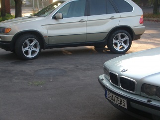 BMW  , 2001