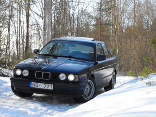 BMW  , 1991